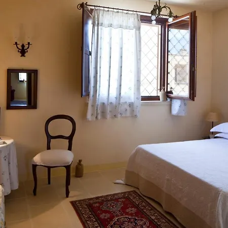 Bed & Breakfast Masseria Saietti 4*