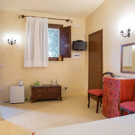 Masseria Saietti Bed & Breakfast
