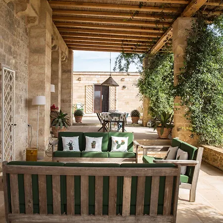 Masseria Saietti Bed & Breakfast 4*