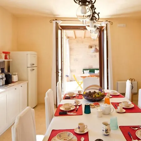 Masseria Saietti Bed & Breakfast 3*
