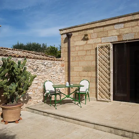 Masseria Saietti Bed & Breakfast