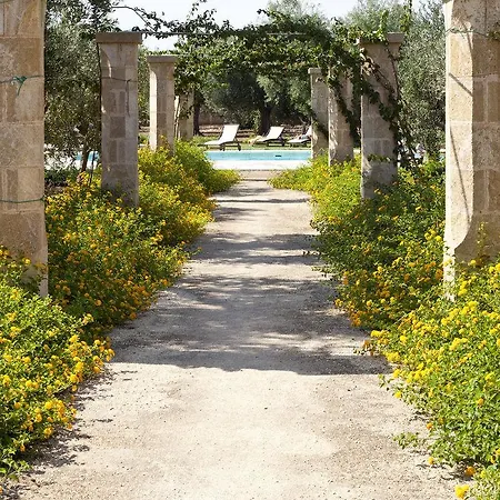 Bed & Breakfast Masseria Saietti 3*
