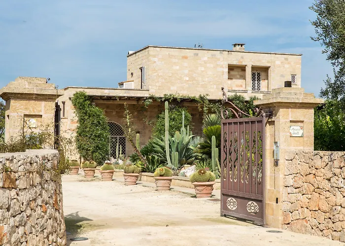 Masseria Saietti 4* روفانو