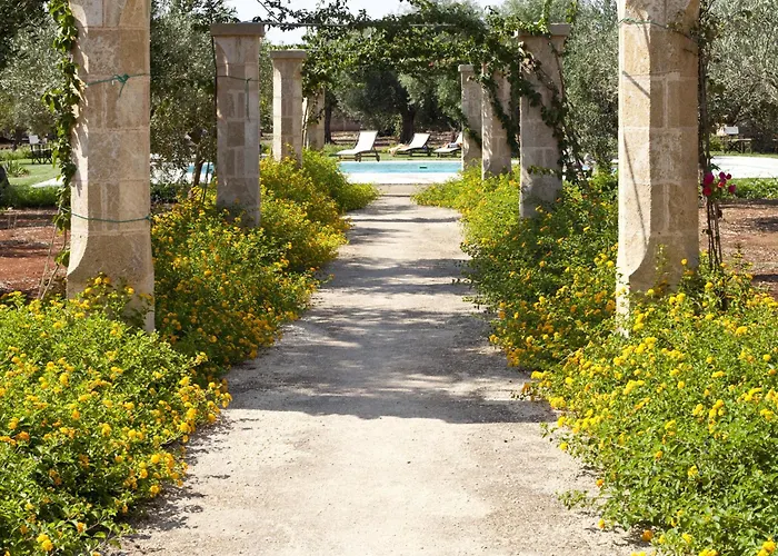 فندق مبيت وإفطار Masseria Saietti 4*